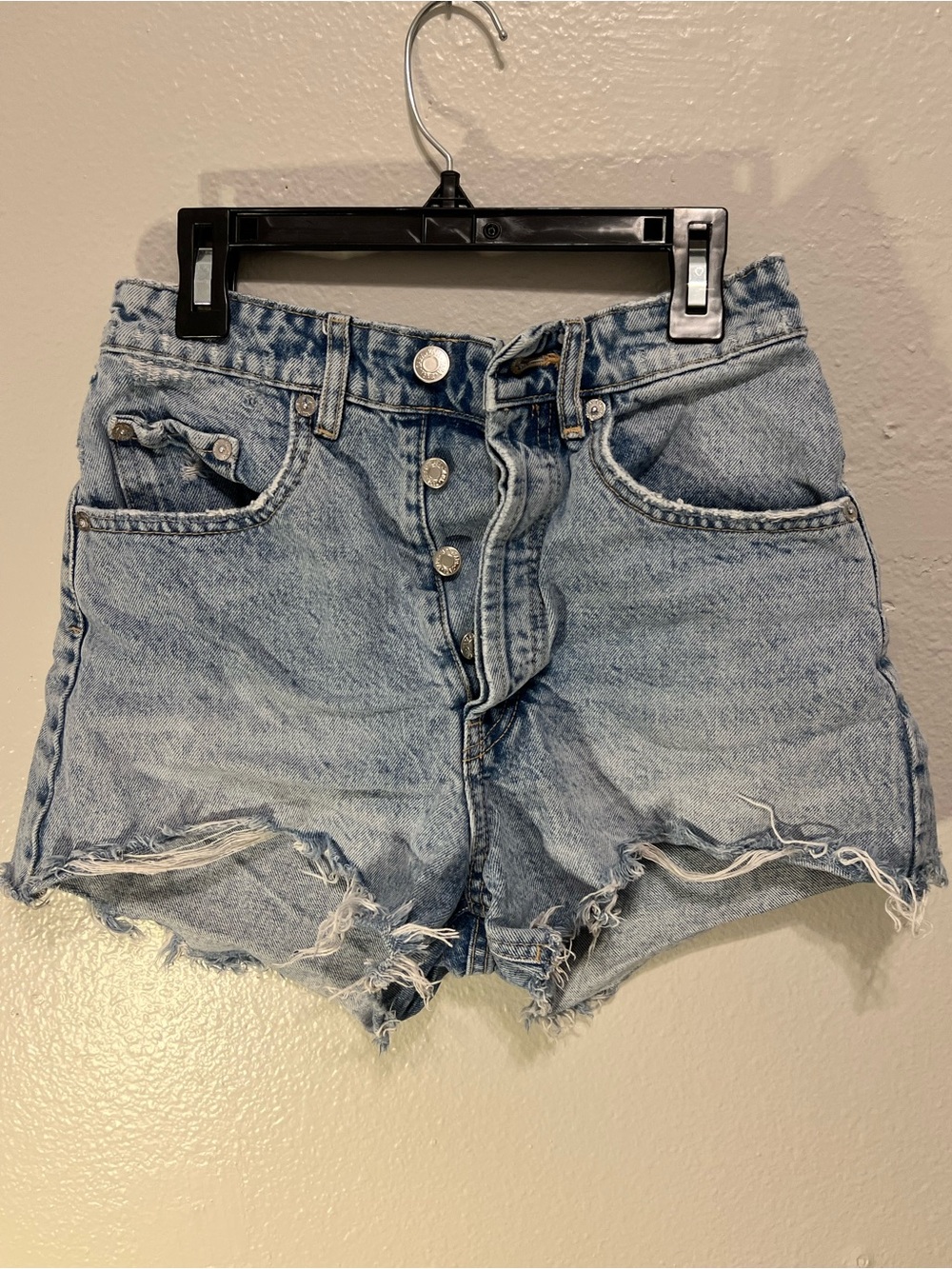 Zara High-Rise Light Blue Distressed Denim Shorts, Size 2
